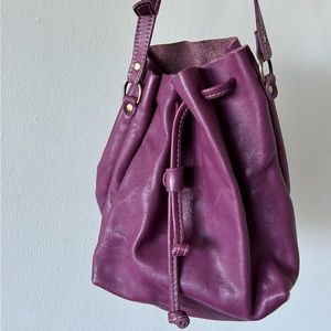 Portland leather bucket bag